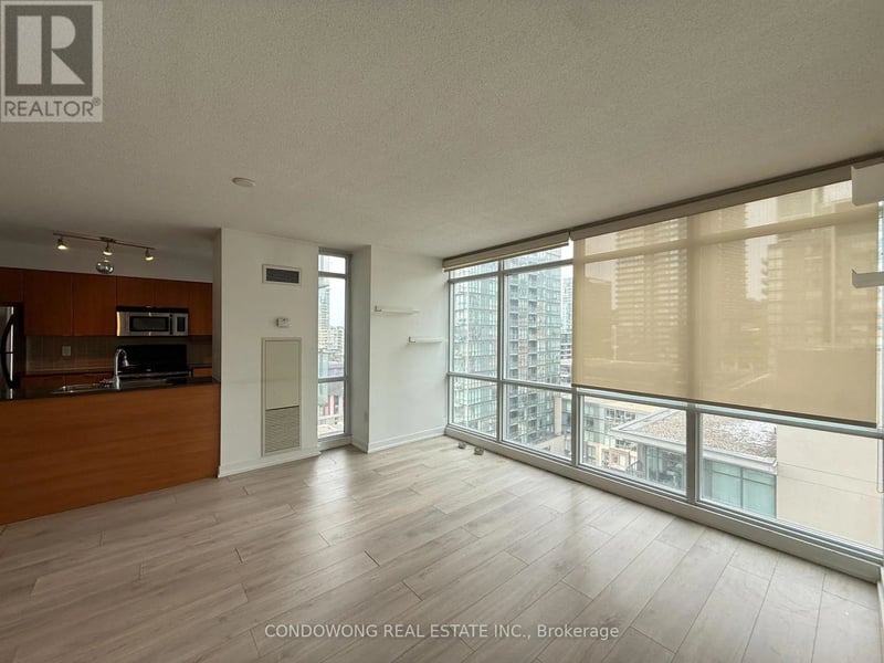 #1206 11 Brunel Court, Toronto (Waterfront Communities), Ontario, M5V3Y3, Toronto (Waterfront Communities), Ontario — photo 1 of 5