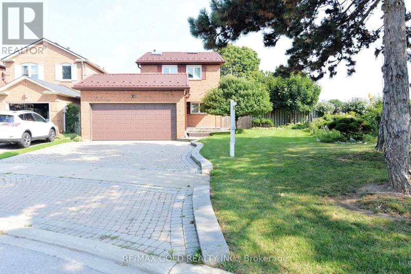 4284 Sawmill Valley Drive, Mississauga (Erin Mills), Ontario, L5L3M9, Mississauga (Erin Mills), Ontario — photo 1 of 5
