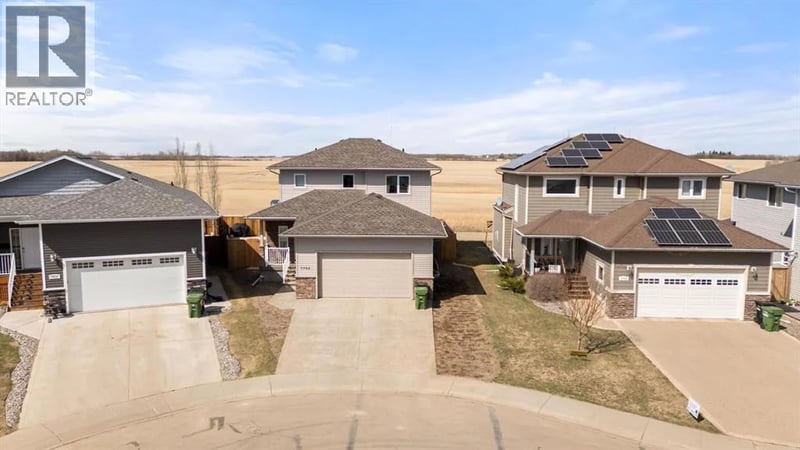3702 76 Street, Camrose, Alberta, T4V5E3, Camrose, Alberta — photo 1 of 5