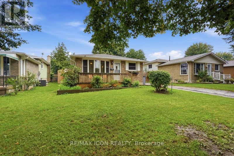 25 Upcott Crescent, London South (South Y), Ontario, N6E1S6, London South (South Y), Ontario — photo 1 of 5
