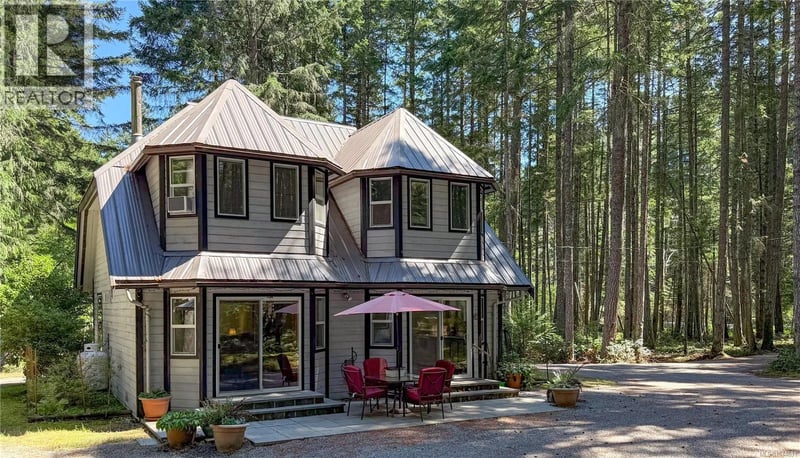980 coats Drive, Gabriola Island, British Columbia, V0R1X3, Gabriola Island, British Columbia — photo 1 of 5