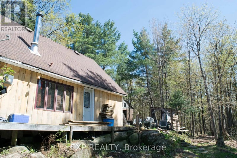 1800 Bear Cave Road, Muskoka Lakes (Cardwell), Ontario, P0C1J0, Muskoka Lakes (Cardwell), Ontario — photo 1 of 4