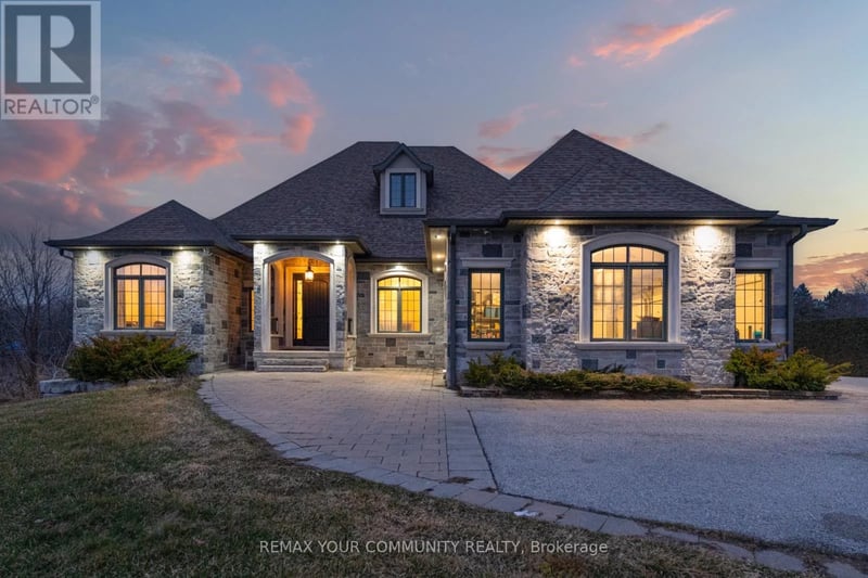 20111 Bathurst Street East, East Gwillimbury (Holland Landing), Ontario, L9N1N3, East Gwillimbury (Holland Landing), Ontario — photo 1 of 5