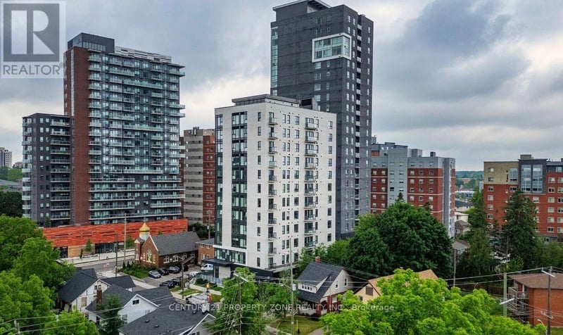 #307 158 King Street, Waterloo, Ontario, N2J2Y2, Waterloo, Ontario — photo 1 of 5