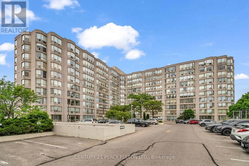 #611 309 Major Mackenzie Avenue, Richmond Hill (Harding), Ontario, L4V9Y5, Richmond Hill (Harding), Ontario — photo 1 of 5