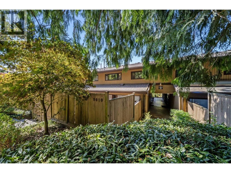 9010 CENTAURUS Circle, Burnaby, British Columbia, V3J1C2, Burnaby, British Columbia — photo 1 of 5