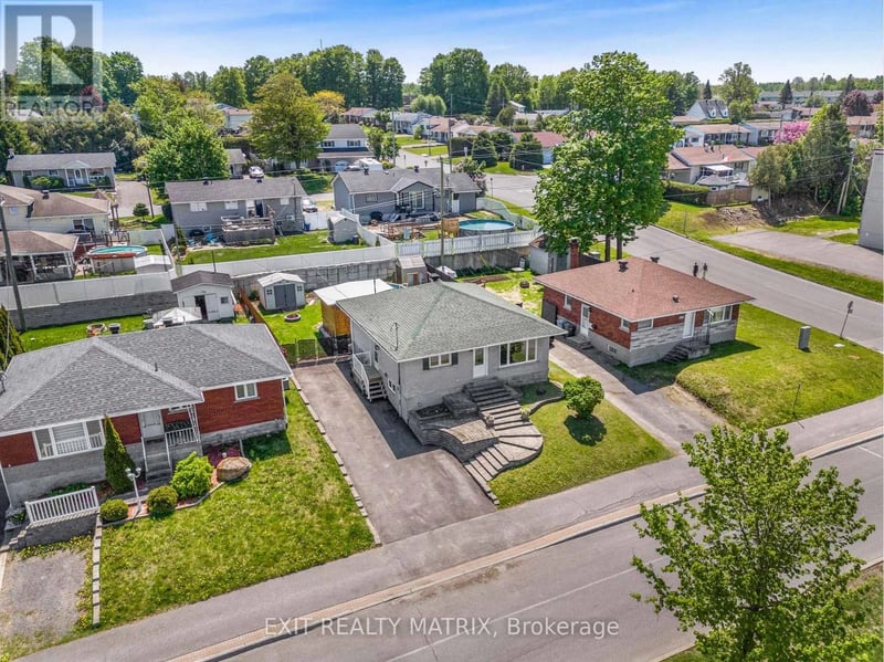 845 Cartier Boulevard, Hawkesbury, Ontario, K6A1W9, Hawkesbury, Ontario — photo 1 of 5