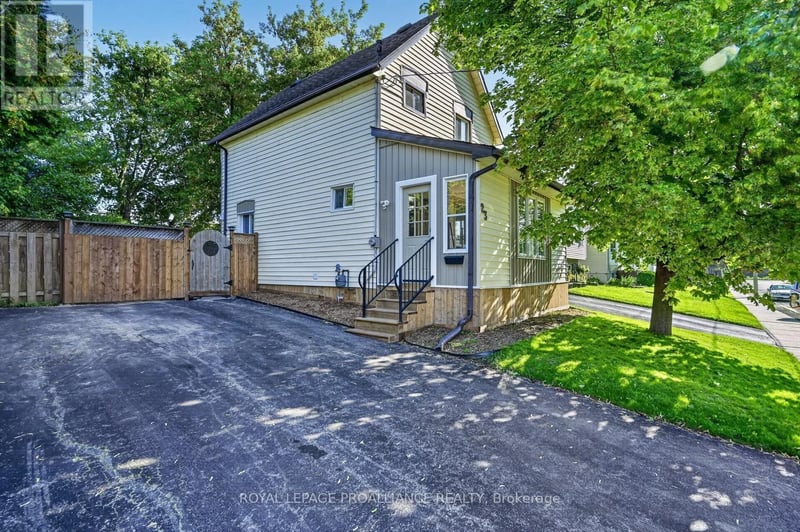 23 Sophia Street, Brockville, Ontario, K6V1V5, Brockville, Ontario — photo 1 of 5