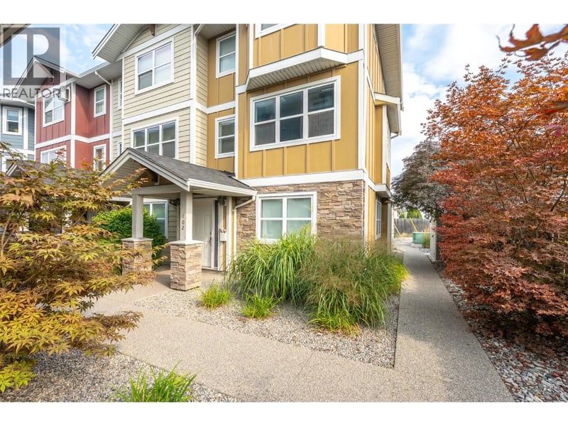 #102 707 REVELSTOKE Avenue, Penticton, British Columbia, V2A2J1, Penticton, British Columbia — photo 1 of 5