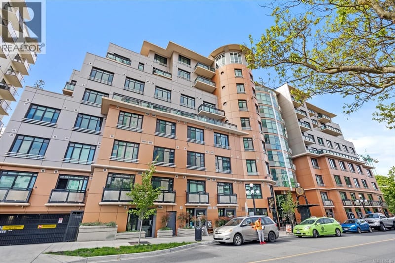 #427 1029 View Street, Victoria, British Columbia, V8W3Z8, Victoria, British Columbia — photo 1 of 5