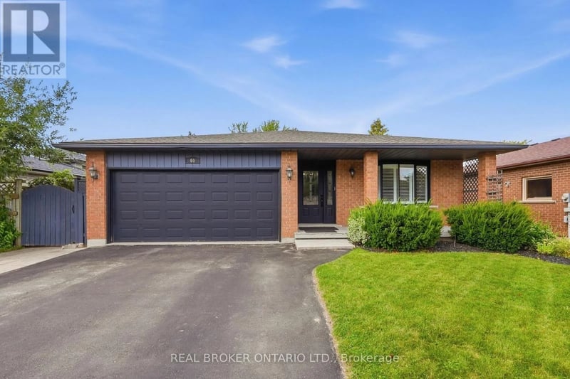 60 Ebydale Drive, Kitchener, Ontario, N2A3N8, Kitchener, Ontario — photo 1 of 5