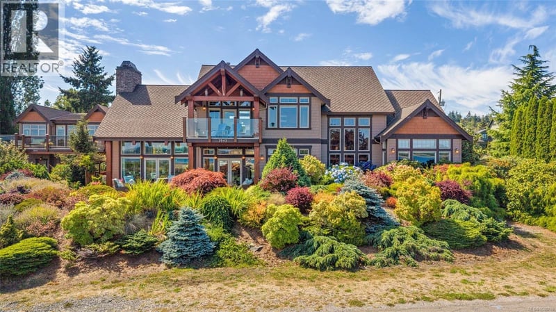 3943/3941 Marine Drive, Royston, British Columbia, V0R2V0, Royston, British Columbia — photo 1 of 5