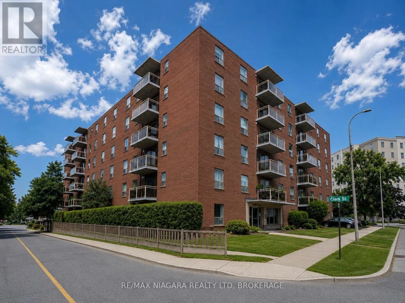 #604 99 Church Street, St. Catharines (Downtown), Ontario, L2R3E1, St. Catharines (Downtown), Ontario — photo 1 of 5