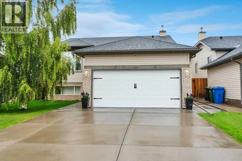 133 Oakmere Point, Chestermere, Alberta, T1X1M8, Chestermere, Alberta — photo 1 of 5