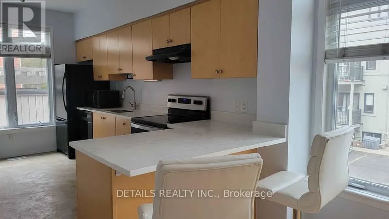 #1 795 Montreal Road, Ottawa, Ontario, K1K0S9, Ottawa, Ontario — photo 1 of 5