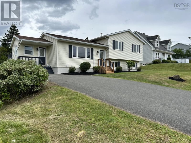 11 Heritage Drive, West River, Nova Scotia, B2G2T5, West River, Nova Scotia — photo 1 of 5