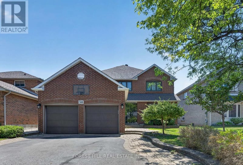 38 Crystal Drive, Richmond Hill (Mill Pond), Ontario, L4C7Y4, Richmond Hill (Mill Pond), Ontario — photo 1 of 5