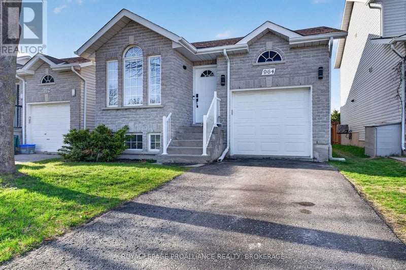 964 Rainbow Crescent, Kingston (Kingston East (Incl Barret Crt)), Ontario, K7K7J2, Kingston (Kingston East (Incl Barret Crt)), Ontario — photo 1 of 5