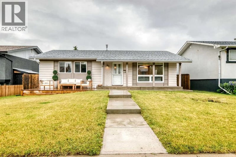119 Maitland Rise Northeast, Calgary, Alberta, T2A4Z1, Calgary, Alberta — photo 1 of 5