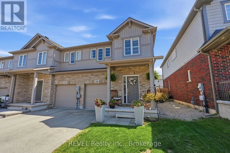 136 Acacia Road, Pelham (Fonthill), Ontario, L0S1E6, Pelham (Fonthill), Ontario — photo 1 of 5