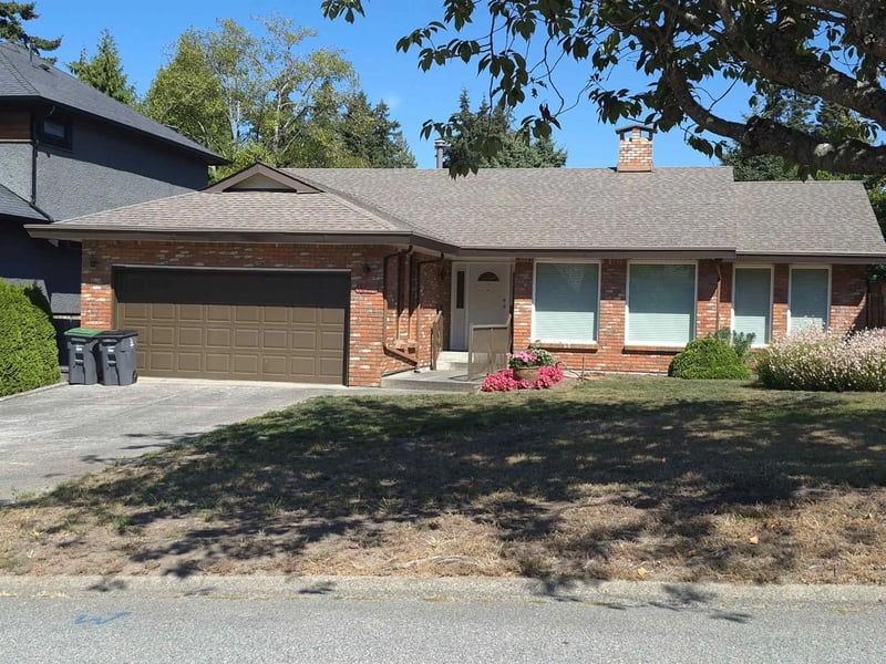 12719 17A Avenue, Surrey, British Columbia, V4A5T5, Surrey, British Columbia — photo 1 of 5