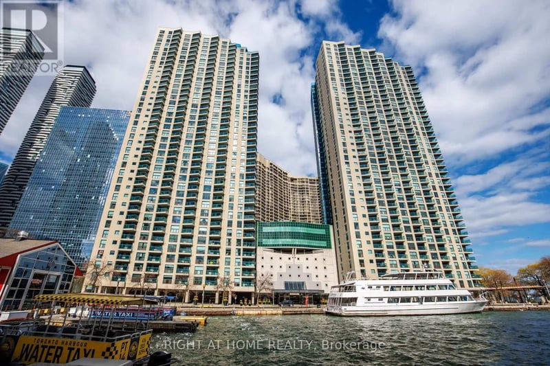 #2306 77 Harbour Square, Toronto (Waterfront Communities), Ontario, M5J2S2, Toronto (Waterfront Communities), Ontario — photo 1 of 5
