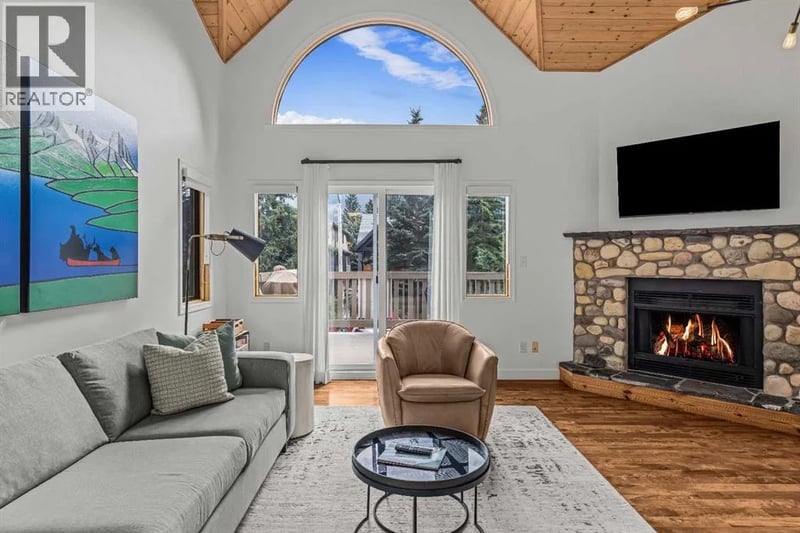 822 5 Street, Canmore, Alberta, T1W2G4, Canmore, Alberta — photo 1 of 5