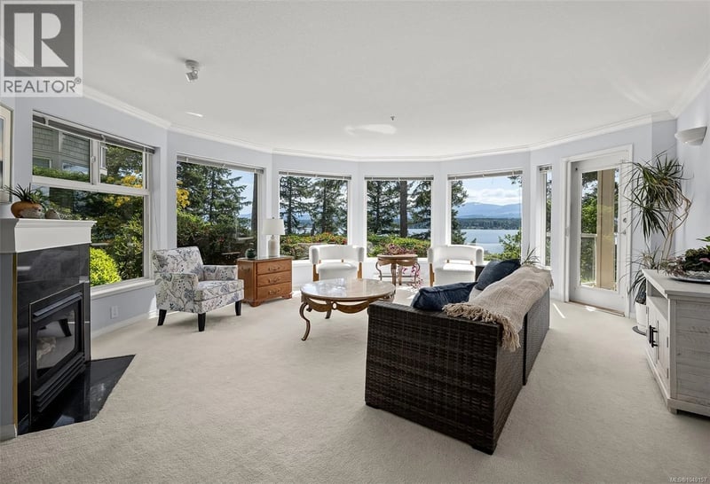 #202 2275 Comox Avenue, Comox, British Columbia, V9M1X6, Comox, British Columbia — photo 1 of 5