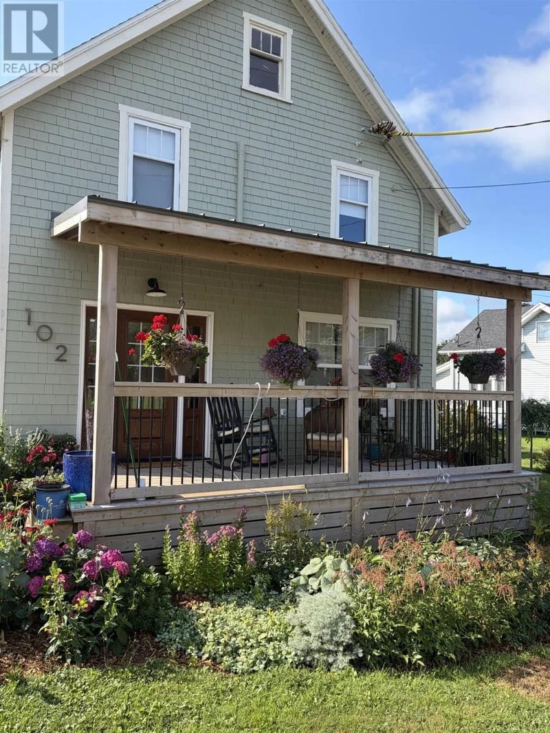 102 Victoria Street, Kensington, Prince Edward Island, C0B1M0, Kensington, Prince Edward Island — photo 1 of 5