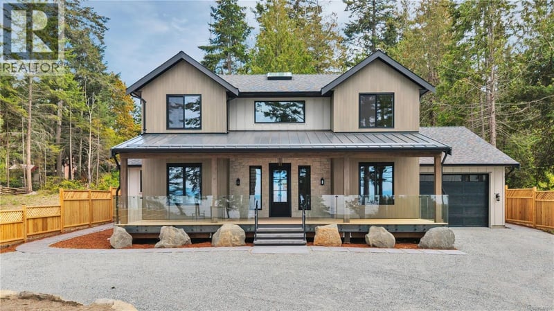 729 Berry Point Road, Gabriola Island, British Columbia, V0R1X1, Gabriola Island, British Columbia — photo 1 of 5