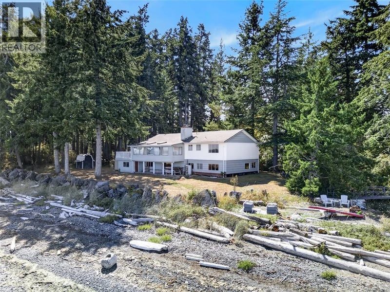 1394 Seaview Road, Black Creek, British Columbia, V0R1C0, Black Creek, British Columbia — photo 1 of 5