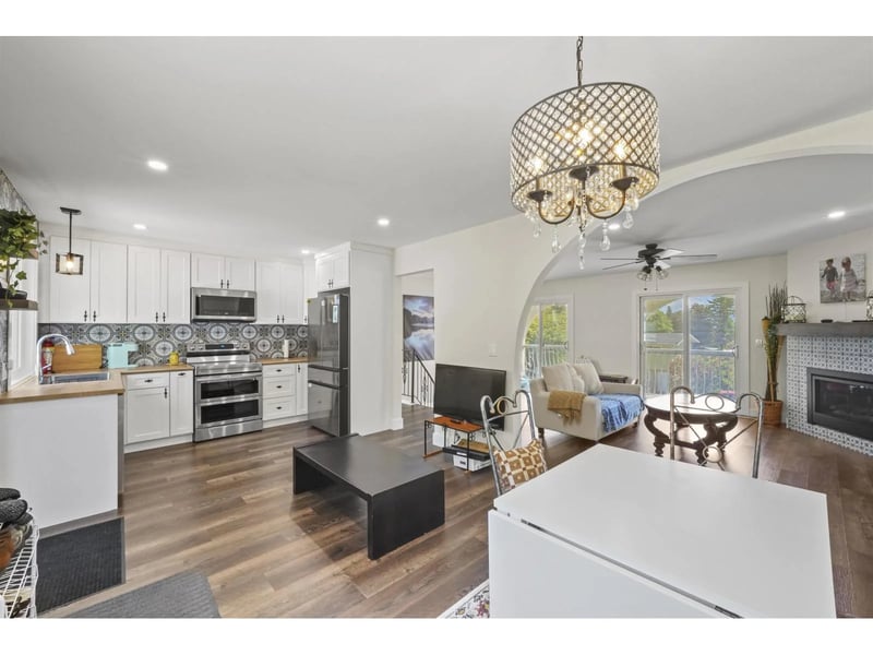34941 DOUGLAS Avenue, Mission, British Columbia, V2V6S3, Mission, British Columbia — photo 1 of 5