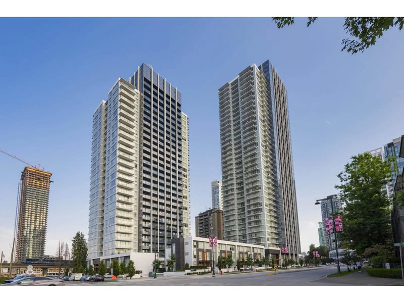 #911 10448 UNIVERSITY Drive, Surrey, British Columbia, V3T0S7, Surrey, British Columbia — photo 1 of 5