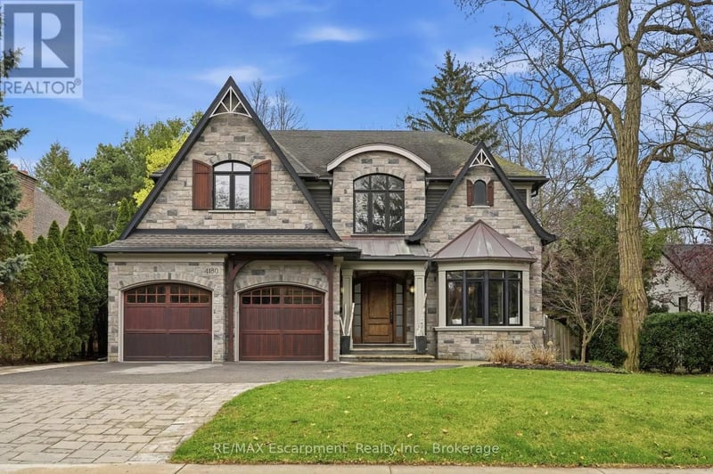 4180 Lakeshore Road, Burlington (Shoreacres), Ontario, L7L1A4, Burlington (Shoreacres), Ontario — photo 1 of 5