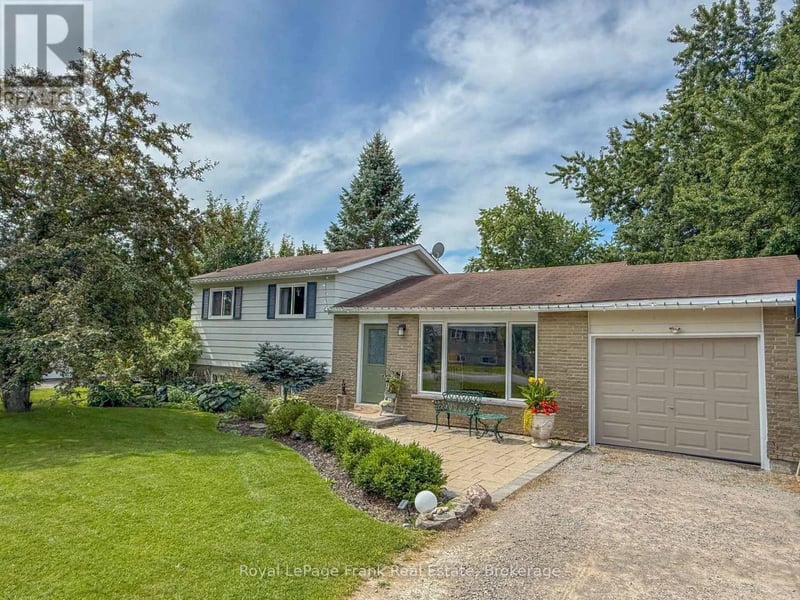 10 Chickadee Court, Kawartha Lakes (Mariposa), Ontario, L9L1B6, Kawartha Lakes (Mariposa), Ontario — photo 1 of 5