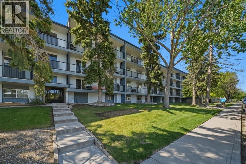 617 56 Avenue Southwest, Calgary, Alberta, T2V0G9, Calgary, Alberta — photo 1 of 5