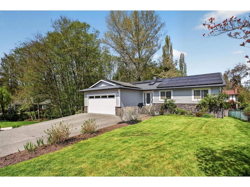 19939 51 Avenue, Langley, British Columbia, V3A7P2, Langley, British Columbia — photo 1 of 5