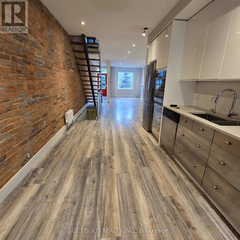 348 Dupont Street, Toronto (Annex), Ontario, M5R1V9, Toronto (Annex), Ontario — photo 1 of 5
