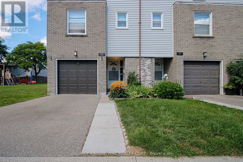 #50 2440 Bromsgrove Road, Mississauga (Clarkson), Ontario, L5J4J7, Mississauga (Clarkson), Ontario — photo 1 of 5