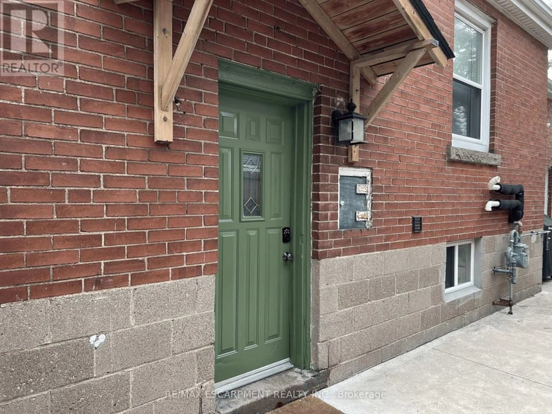 #LOWER 4 Sunning Hill Avenue, Hamilton (Sunninghill), Ontario, L8T4Z1, Hamilton (Sunninghill), Ontario — photo 1 of 5