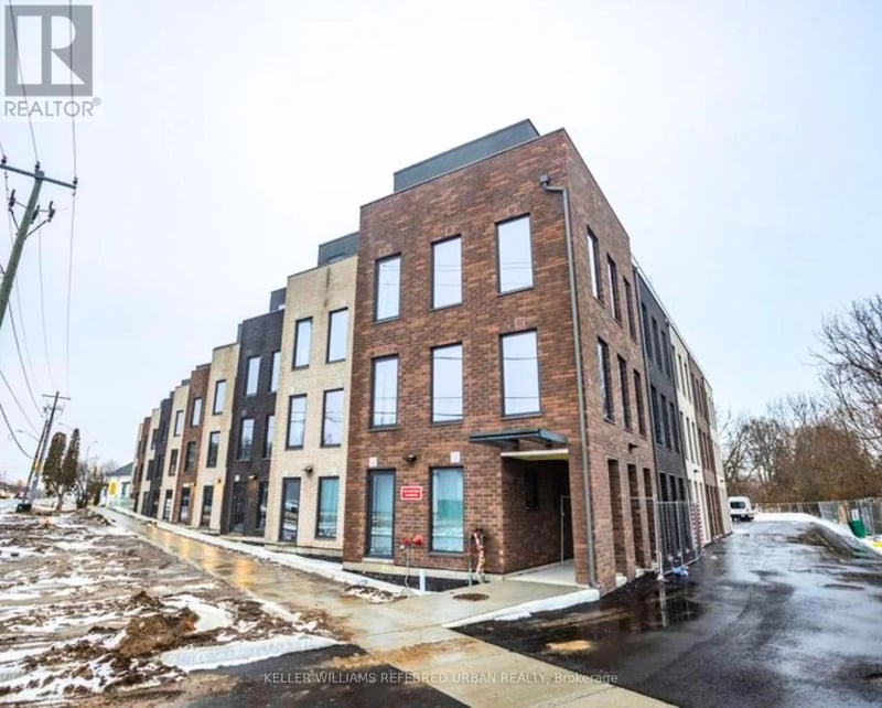 #216 325 University Avenue West, Cobourg, Ontario, K9A2H9, Cobourg, Ontario — photo 1 of 5