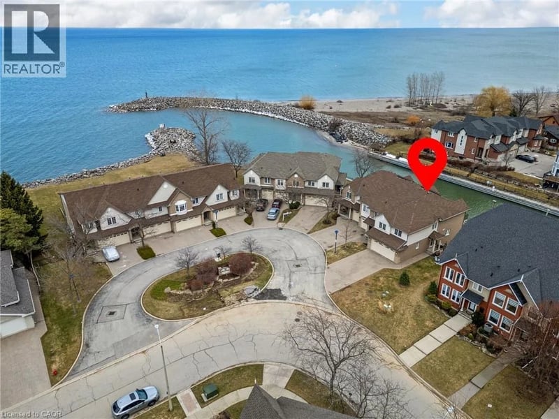 #10 85 EDGEWATER Drive, Stoney Creek, Ontario, L8E4Z2, Stoney Creek, Ontario — photo 1 of 5