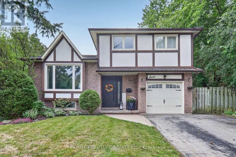 7 Toms Court, Whitby (Blue Grass Meadows), Ontario, L1N6L6, Whitby (Blue Grass Meadows), Ontario — photo 1 of 5