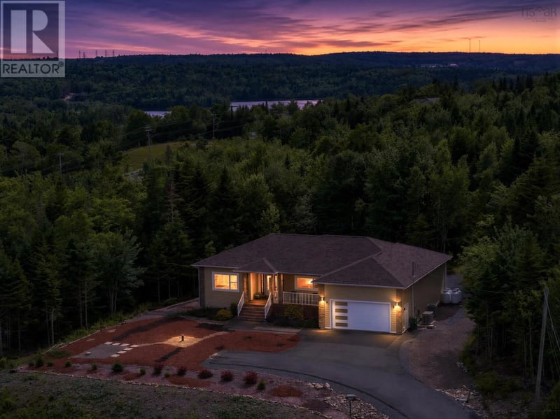 156 Magenta Drive, Middle Sackville, Nova Scotia, B4E0M7, Middle Sackville, Nova Scotia — photo 1 of 5