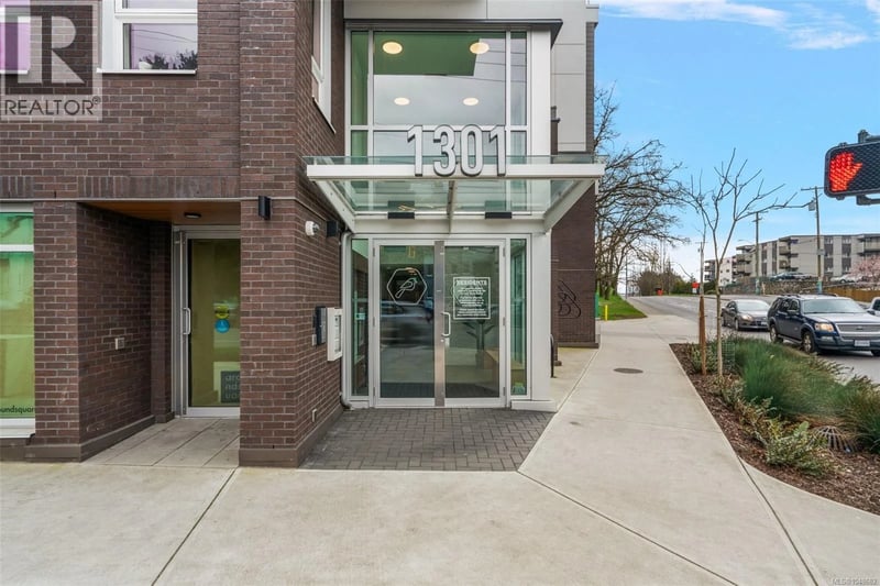#306 1301 Hillside Avenue, Victoria, British Columbia, V8T0E3, Victoria, British Columbia — photo 1 of 5
