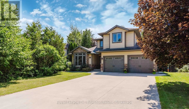 482 CREEKWOOD Drive, Saugeen Shores, Ontario, N0H2L0, Saugeen Shores, Ontario — photo 1 of 5
