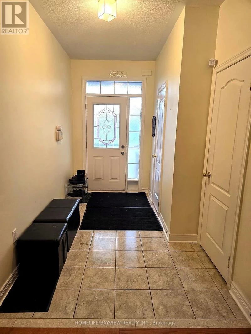#7 8 Townwood Drive, Richmond Hill (Jefferson), Ontario, L4E4Y1, Richmond Hill (Jefferson), Ontario — photo 1 of 5