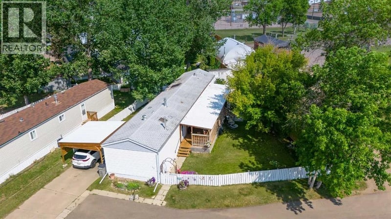 4000 13 Avenue Southeast, Medicine Hat, Alberta, T1B1J3, Medicine Hat, Alberta — photo 1 of 5