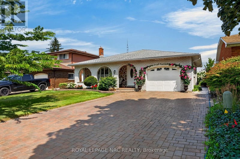 43 Brimley Crescent, St. Catharines (Lakeshore), Ontario, L2M7A8, St. Catharines (Lakeshore), Ontario — photo 1 of 5