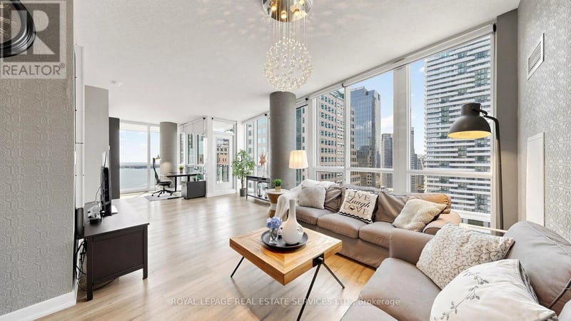 #2212 33 Bay Street, Toronto (Waterfront Communities), Ontario, M5J2Z3, Toronto (Waterfront Communities), Ontario — photo 1 of 5